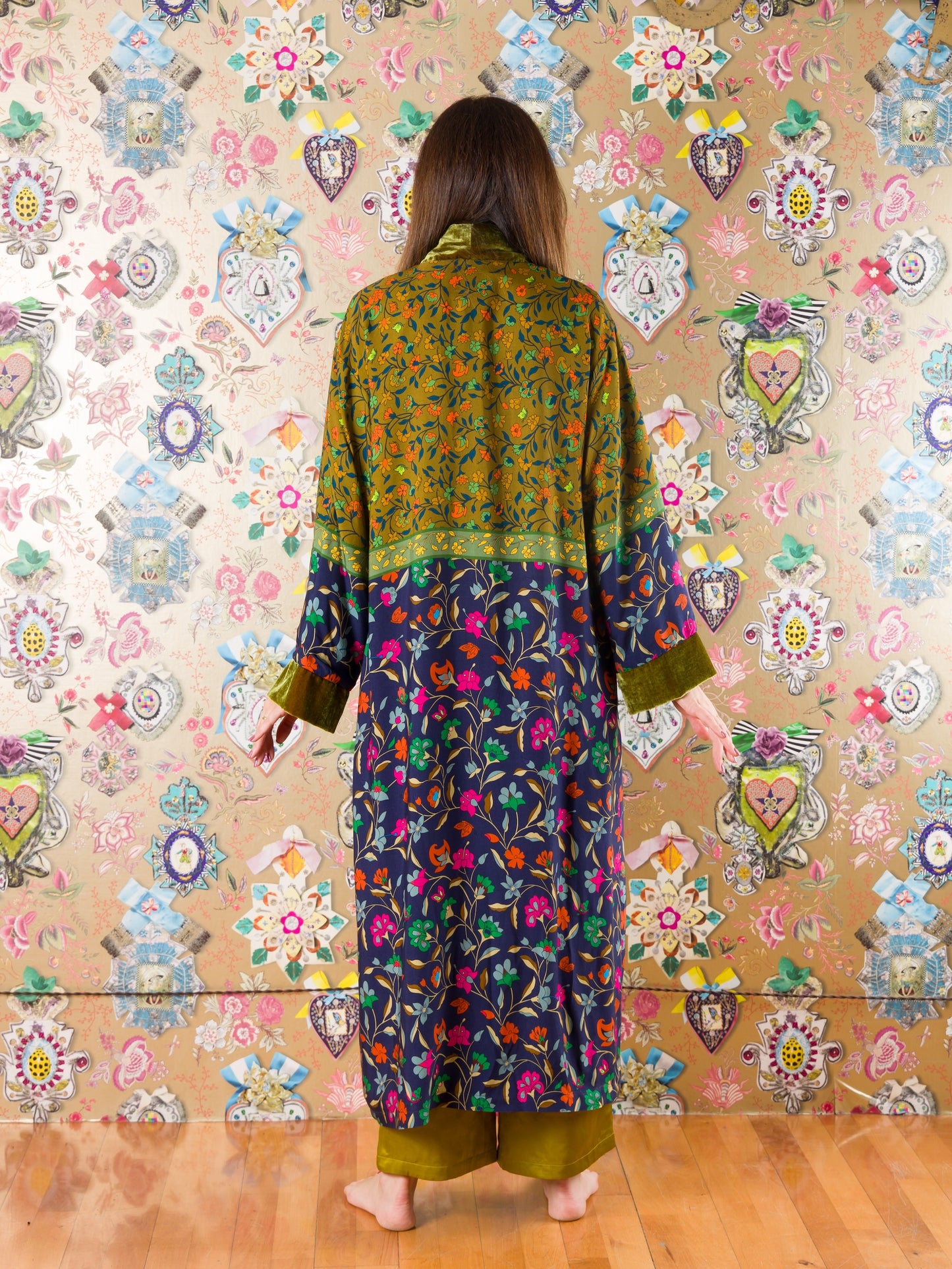 Kimono Mokala con bordi di velluto
