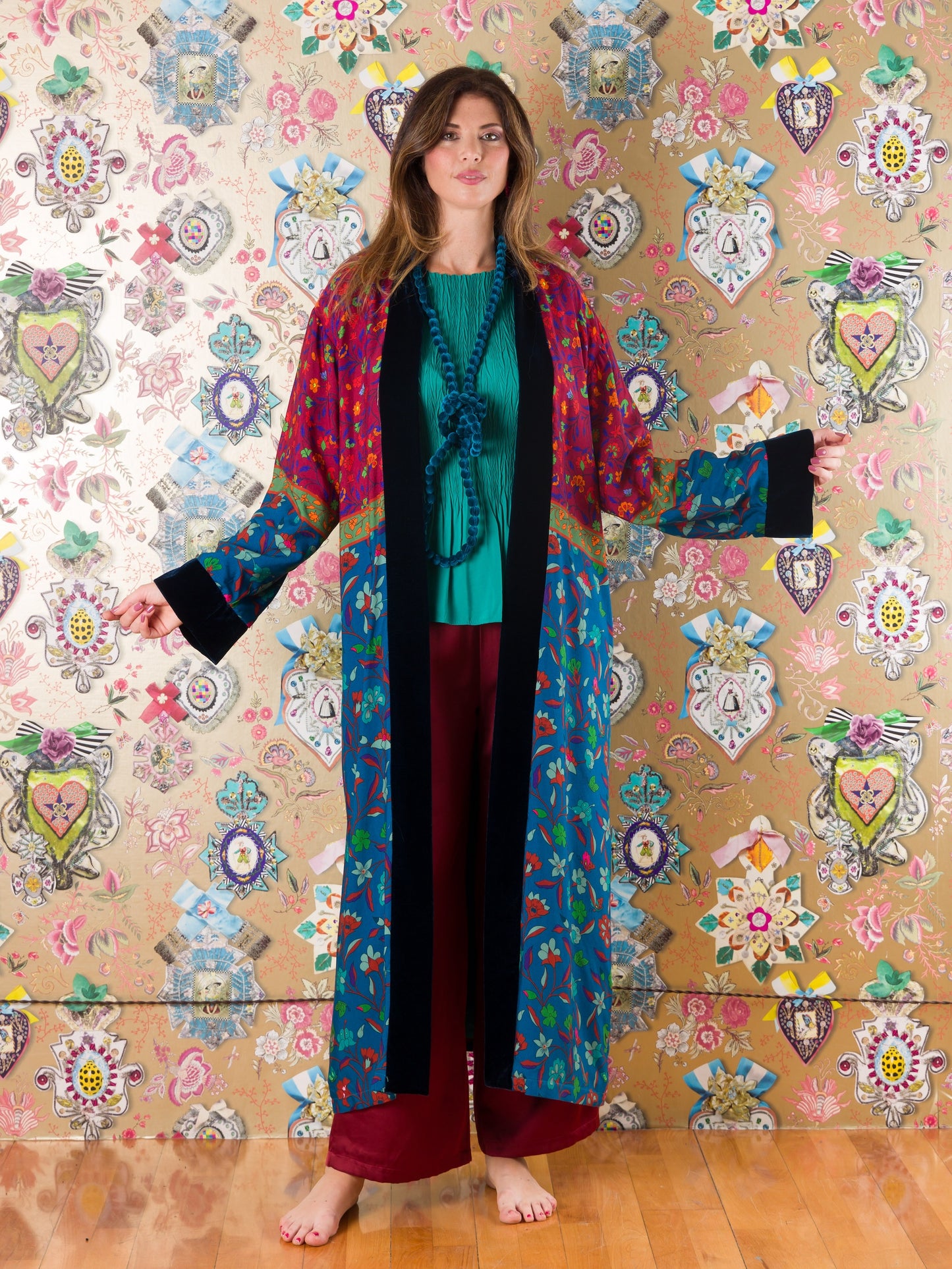 Kimono Mokala con bordi di velluto