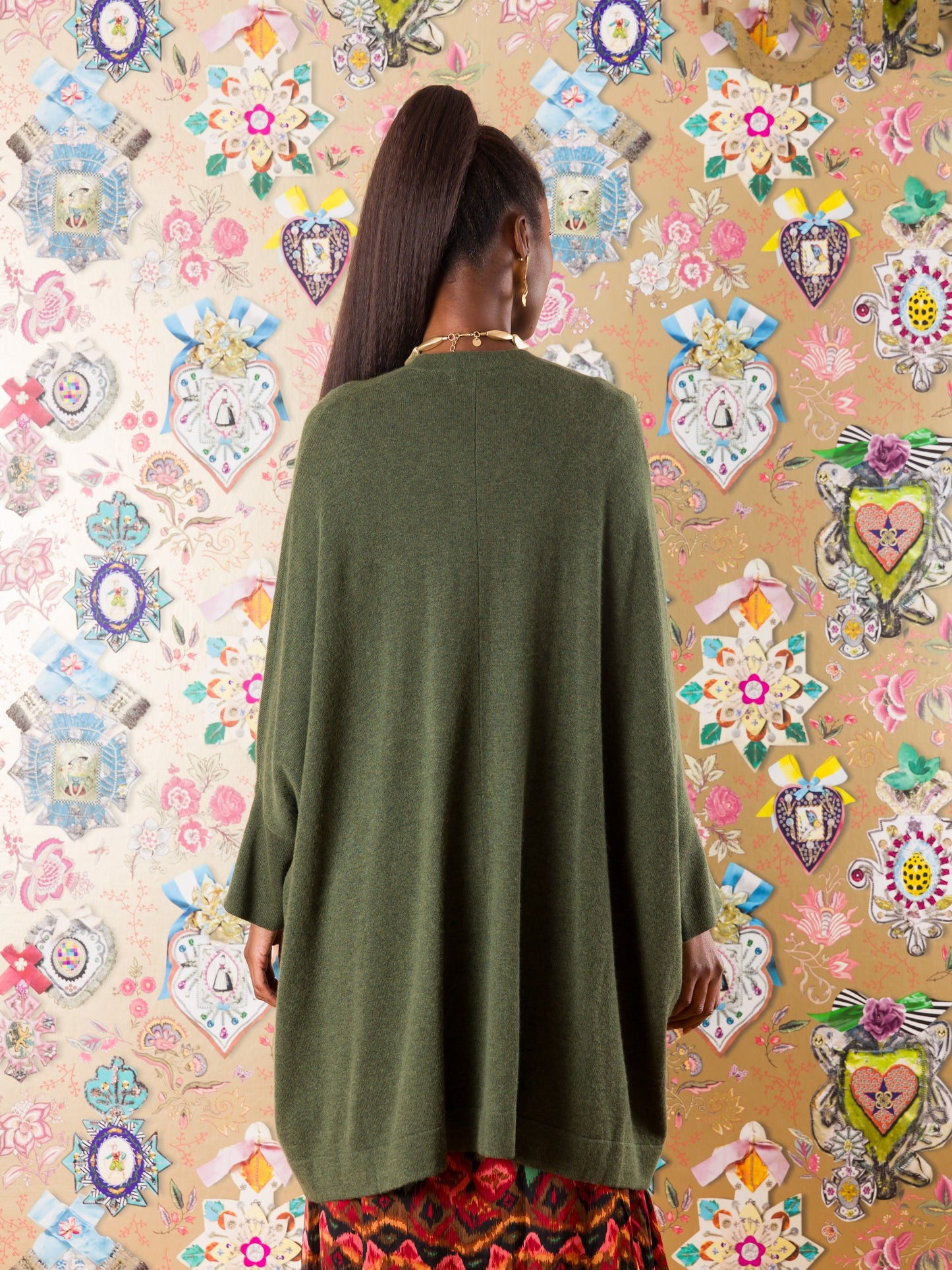 Cardigan over Matemwe in cashmere