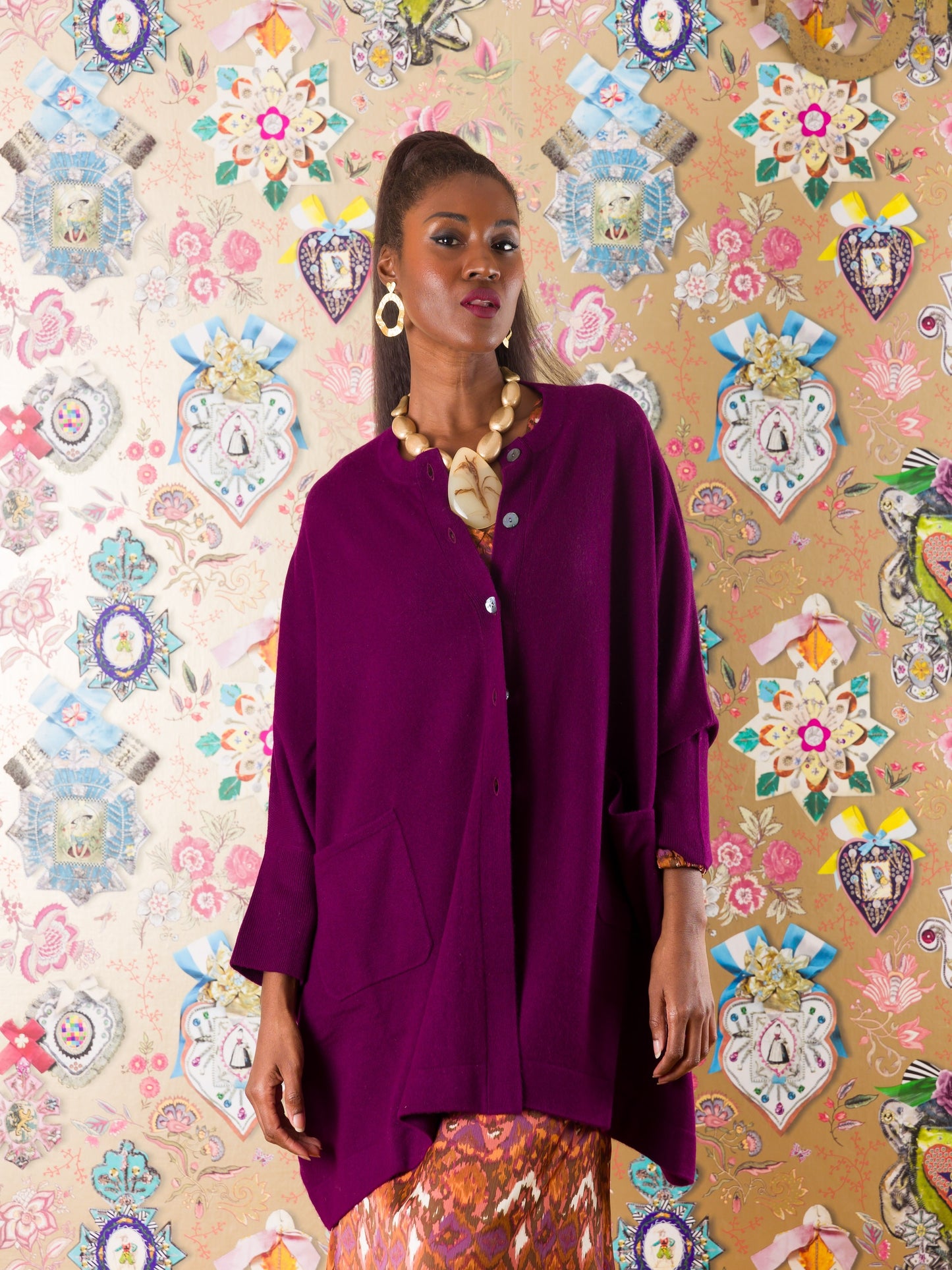 Cardigan over Matemwe in cashmere