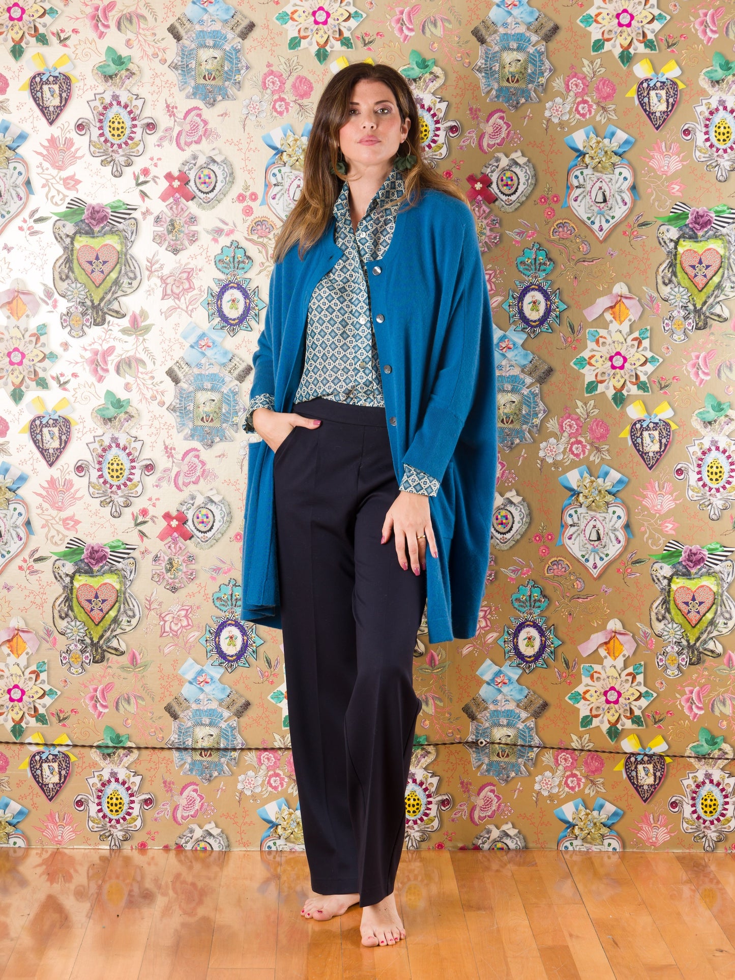 Cardigan over Matemwe in cashmere