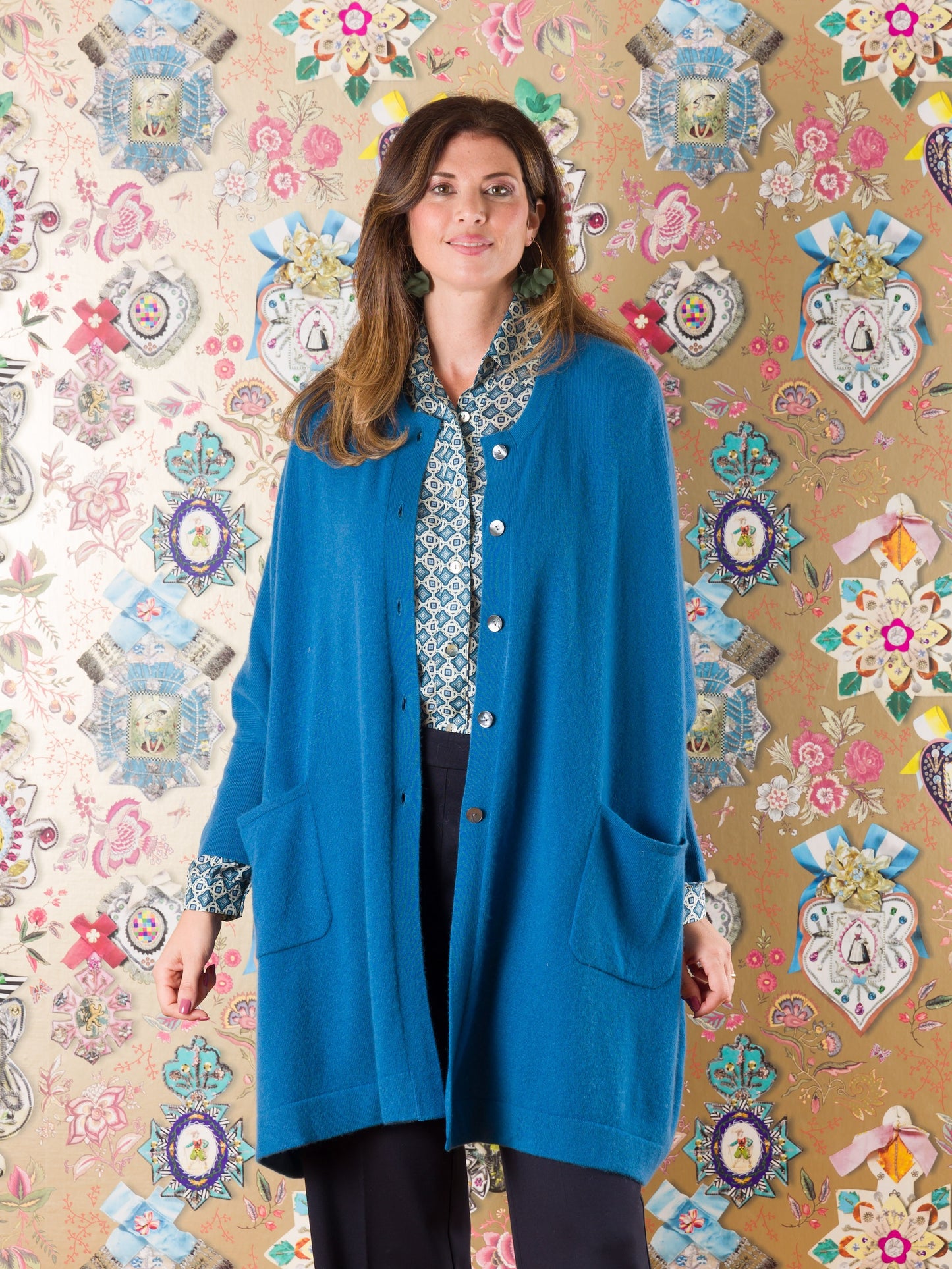 Cardigan over Matemwe in cashmere
