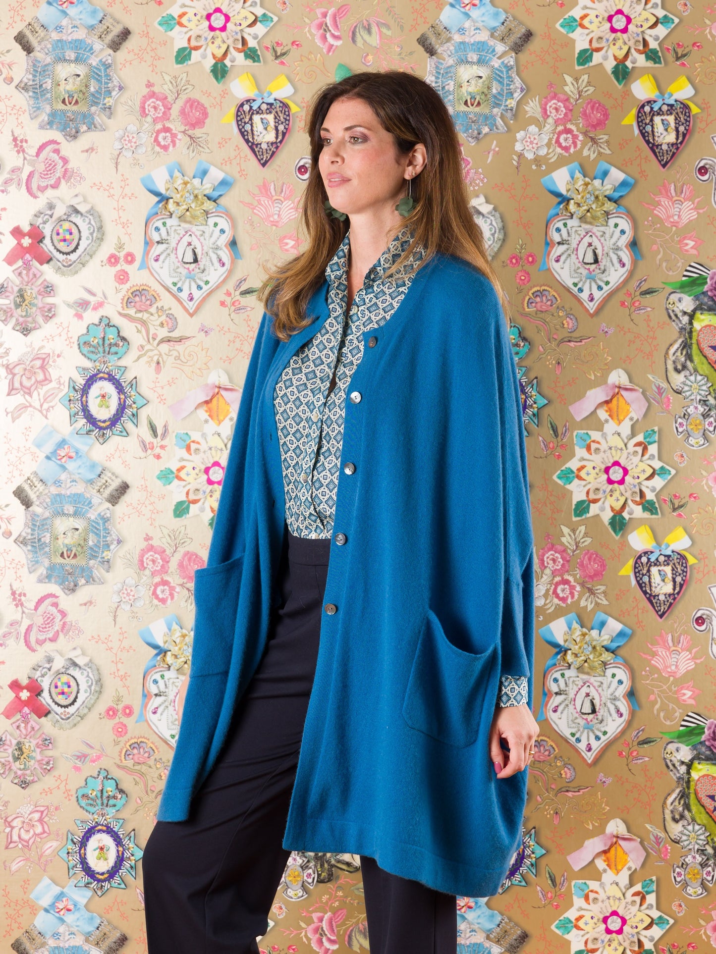 Cardigan over Matemwe in cashmere