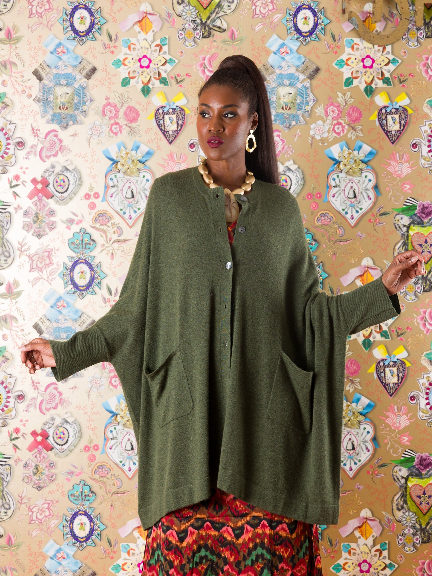 Cardigan over Matemwe in cashmere