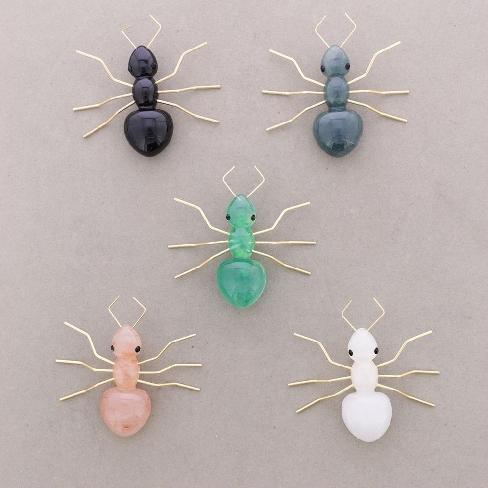 Spilla formica