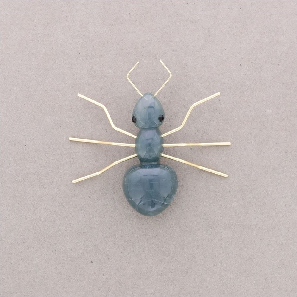 Spilla formica
