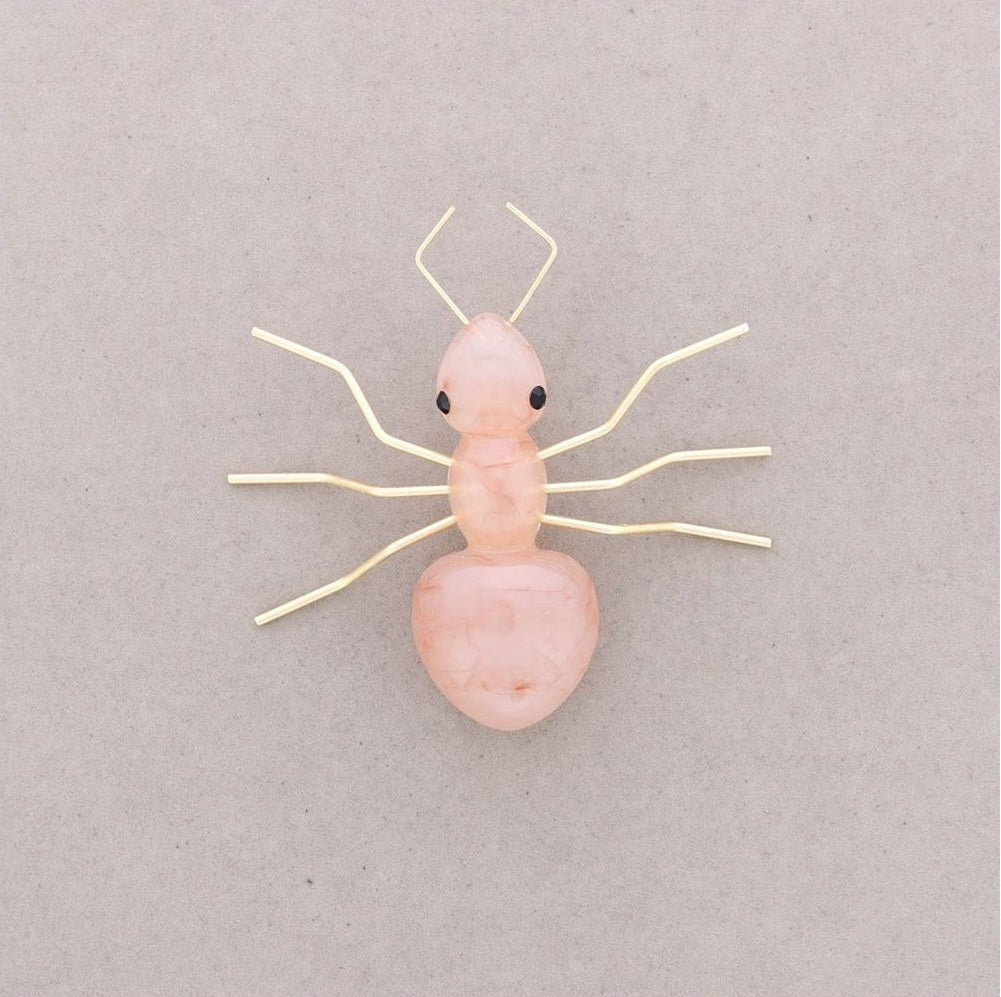 Spilla formica