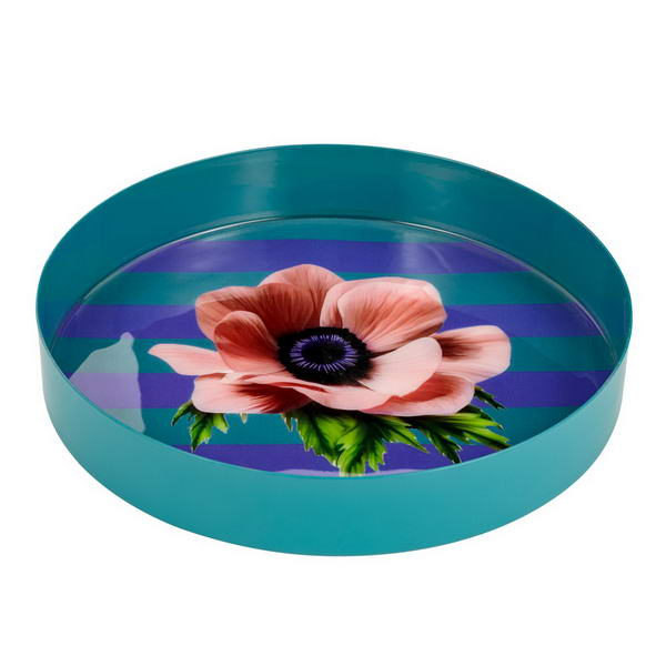 Vassoio rotondo in metallo laccato con anemone rosa su fondo a righe viola e verde